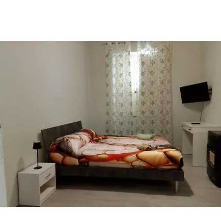 La Casetta Della Stazione Bed and Breakfast Παλέρμο